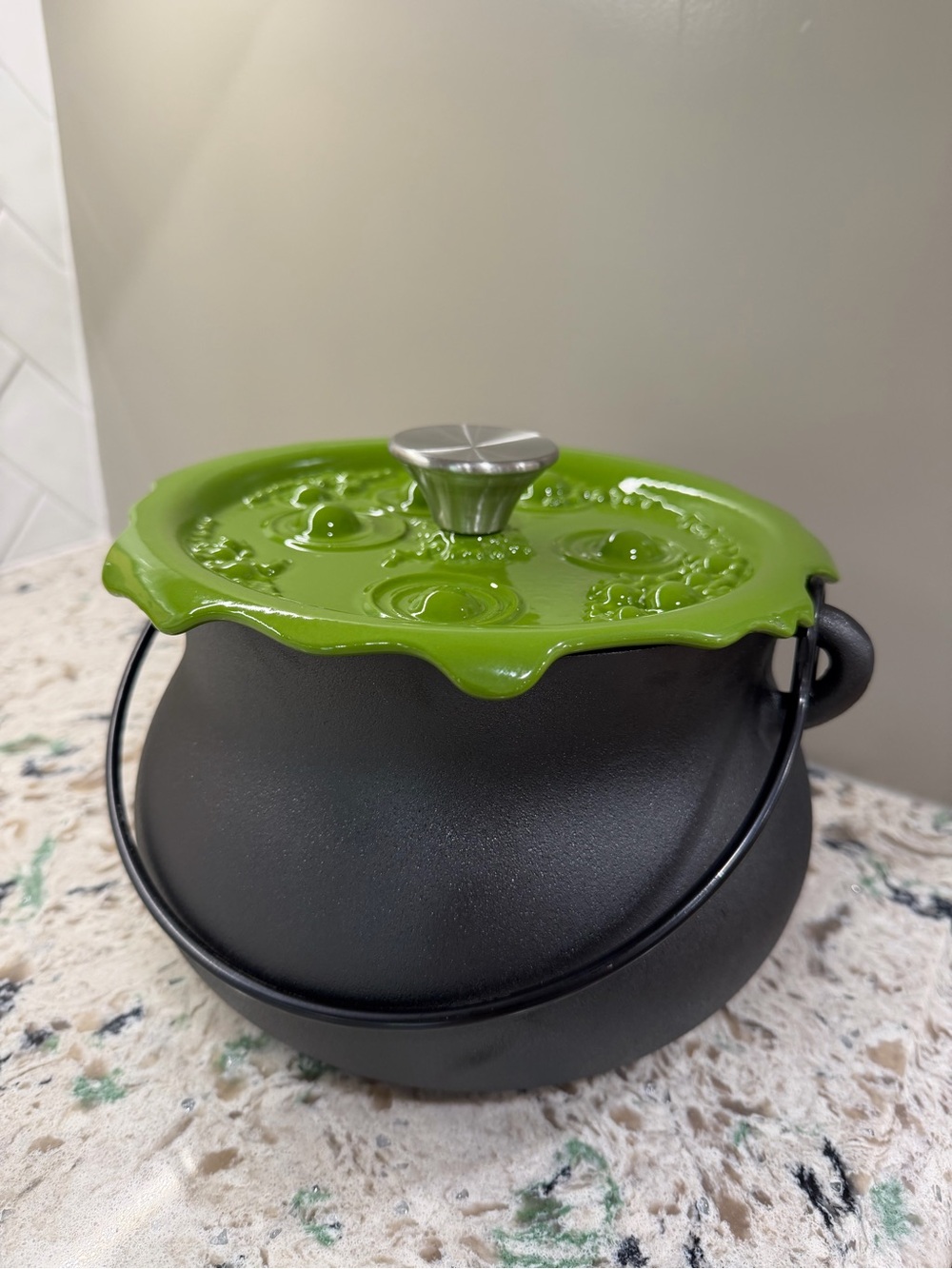Bubbly Black Cast Iron Cauldron with Green Enamel Lid - Kitchen Cookware